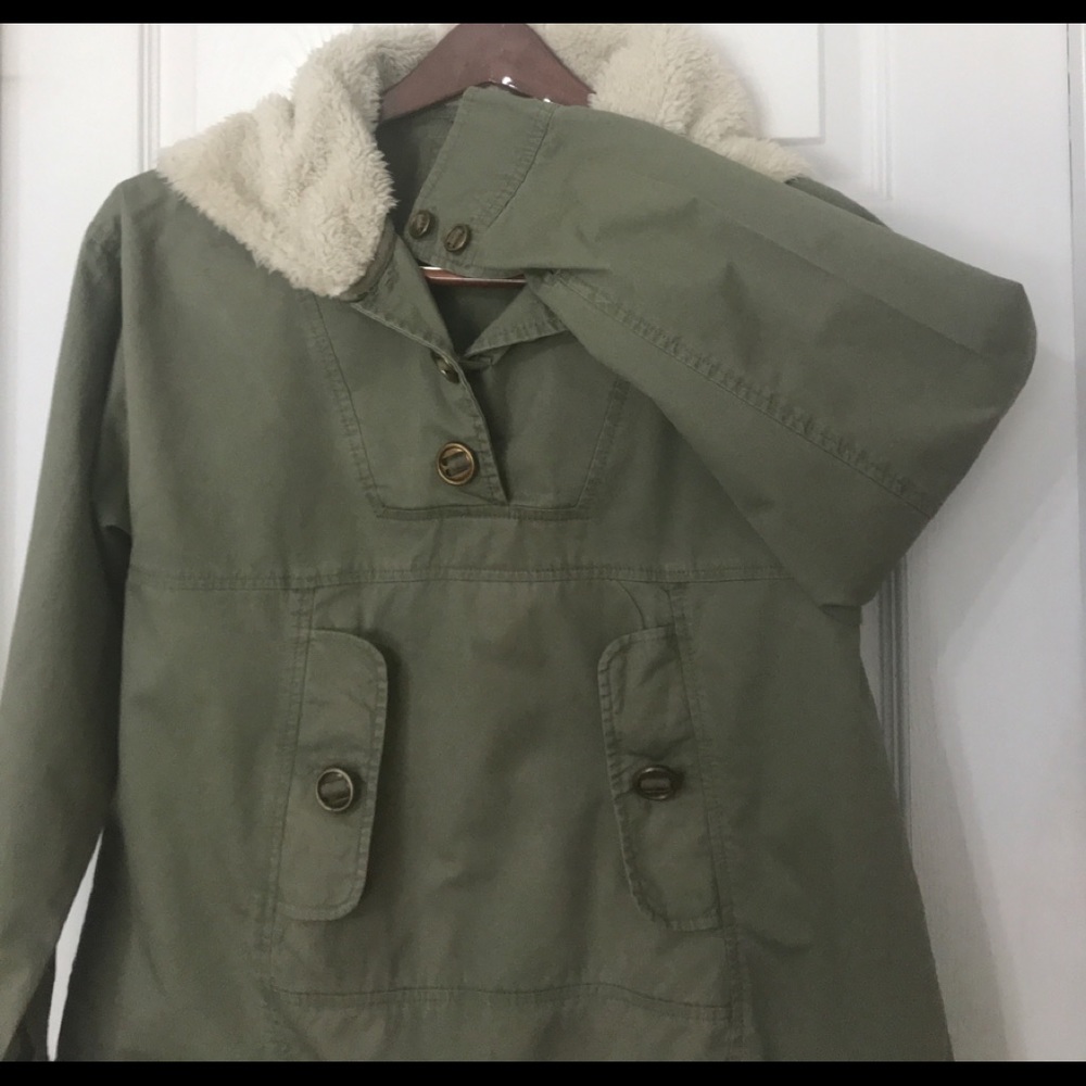 Ladies pullover jacket